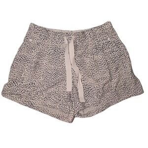 LULULEMON Spring Break Away Dottie Dash Print Cuffed Shorts Womens 6